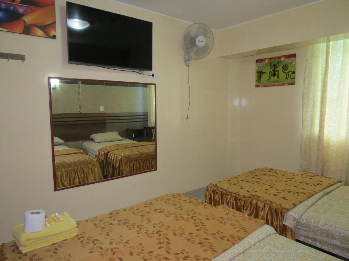 Estrella Hotel 2*